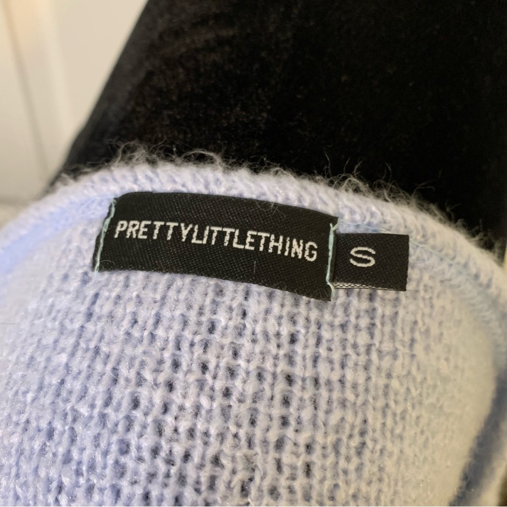 Soft Baby Blue Cropped Wide Shoulders Sweater - Picture 4 of 4